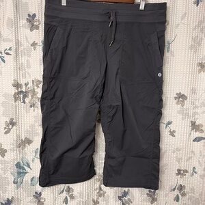 Lululemon Athletica Women's Dance Studio Capri Pants with Pinstripe Pattern